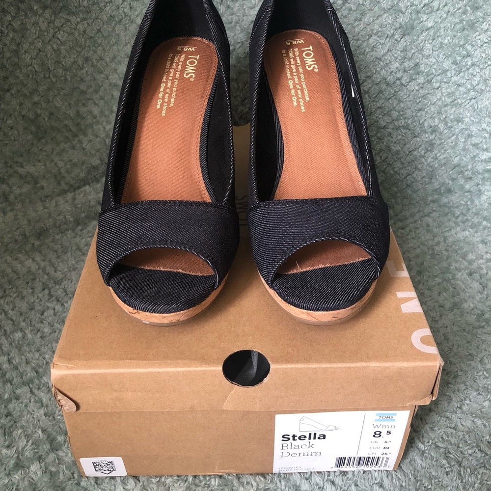 Toms wedge heels